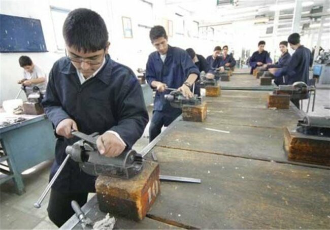 Educational knowledge skills کاهش بیکاری در آینده