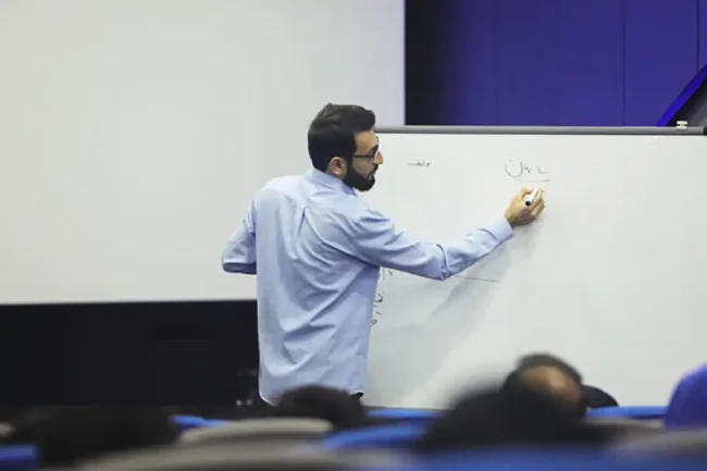 The world of science and technology دنیای علم و فناوری