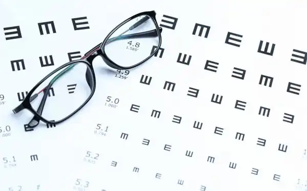 شناخت رشته بینایی سنجی