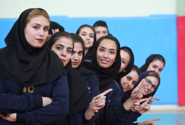 دانشجویان به ویژه بانوان