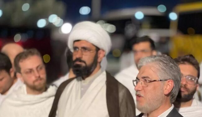 دانشگاهیان در مدینه دانشگاهیان در مدینه