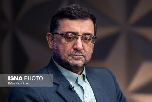 روحیه ایثارگری باید در مسیر علم و خدمت به جامعه تداوم یابد