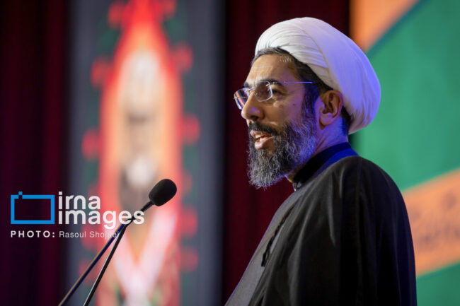 خلوت اعتکاف فرصتی برای خانهتکانی درونی است