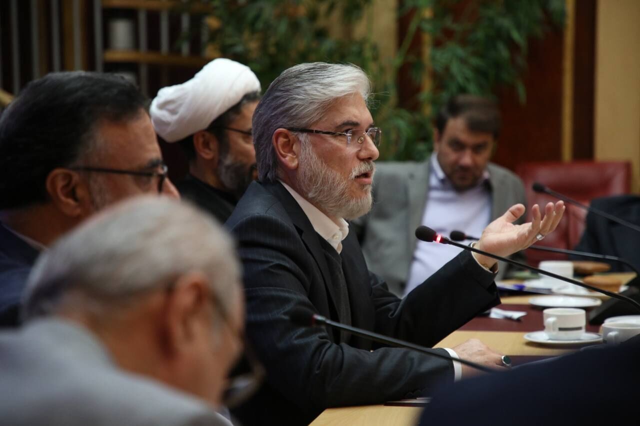 وزیر علوم: دانشگاهها به پایگاه گفتوگوی آزاد دانشجویان تبدیل شود