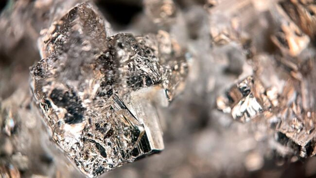 بهبود بازیافت فلزات گرانبها به کمک نانولایههای تیتانیومی