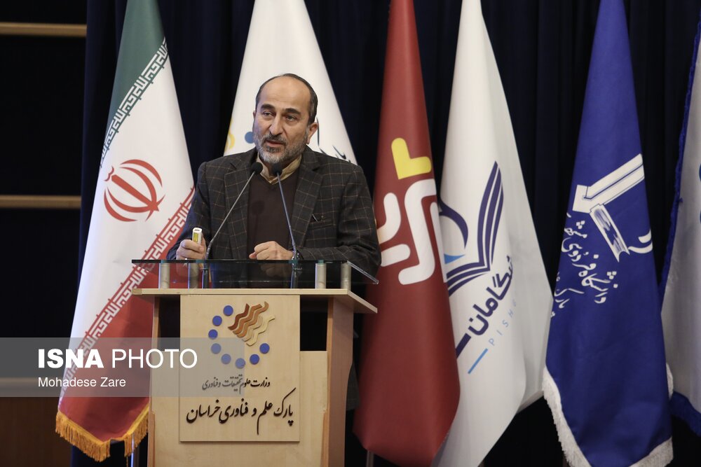 معاون فناوری ستاد کل نیروهای مسلح: هدف ما باید رسیدن به خطوط مقدم علم در جهان باشد