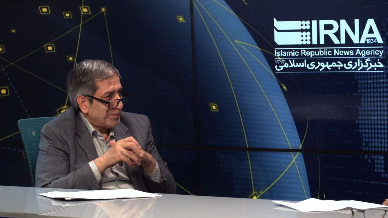 دانشگاه به دخالت نیروی بیرونی حساس است/دانشجویان آینده را با نوستالژی ارتجاعی پیوند نزنند