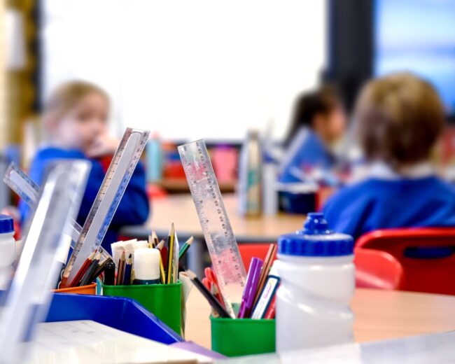 چرا به نظر میرسد اوتیسم در پسران شایعتر است