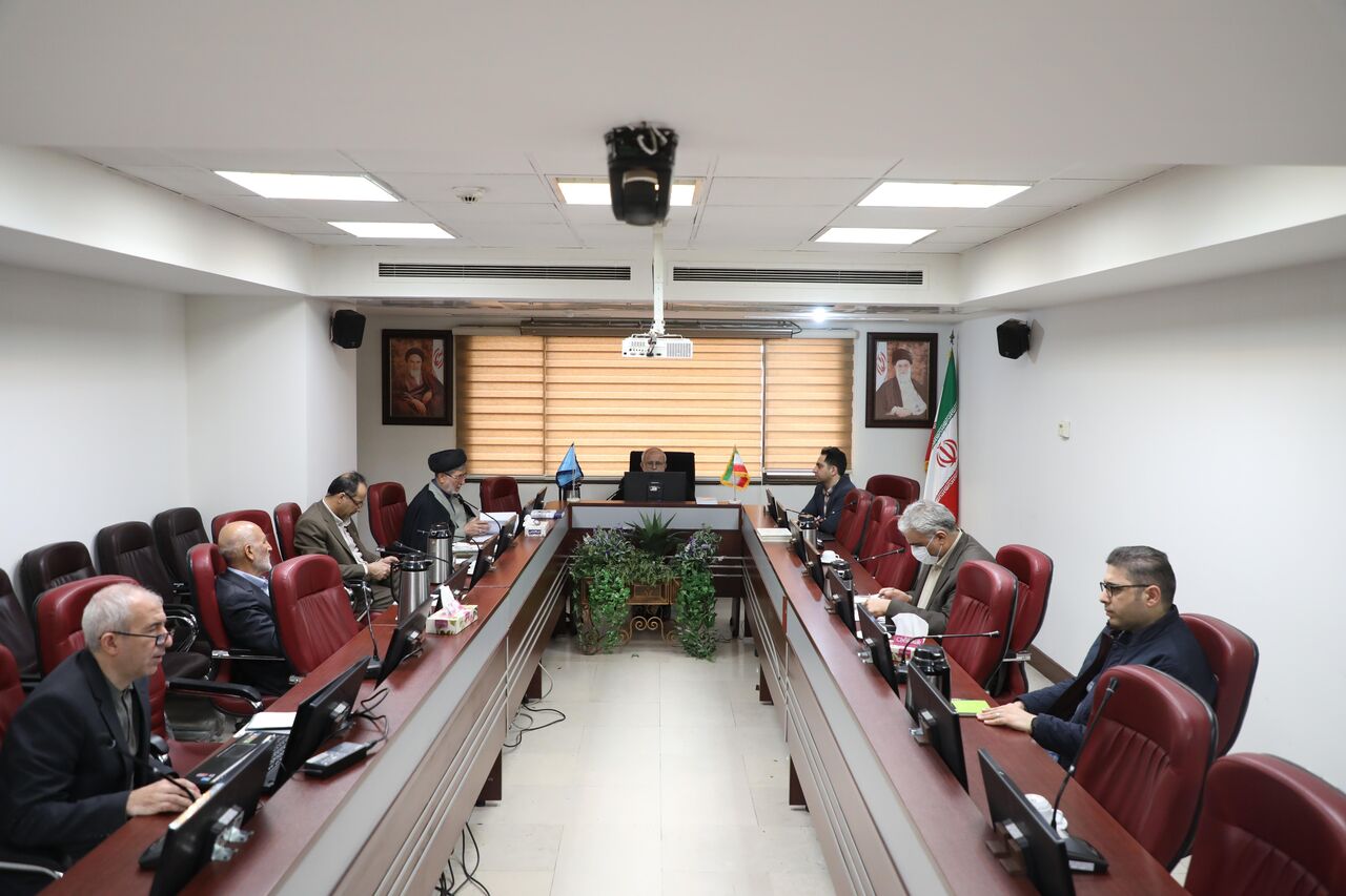 کوشش ما بازبینی ﺗﺠﺎرب گذﺷﺘﻪ برای کوﺗﺎهتر کردن مسیر ﻓﺮاﯾﻨﺪ ﺟﺬب است