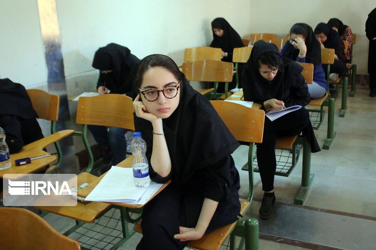 اختیار برگزاری امتحانات مدارس به استانها تفویض شد