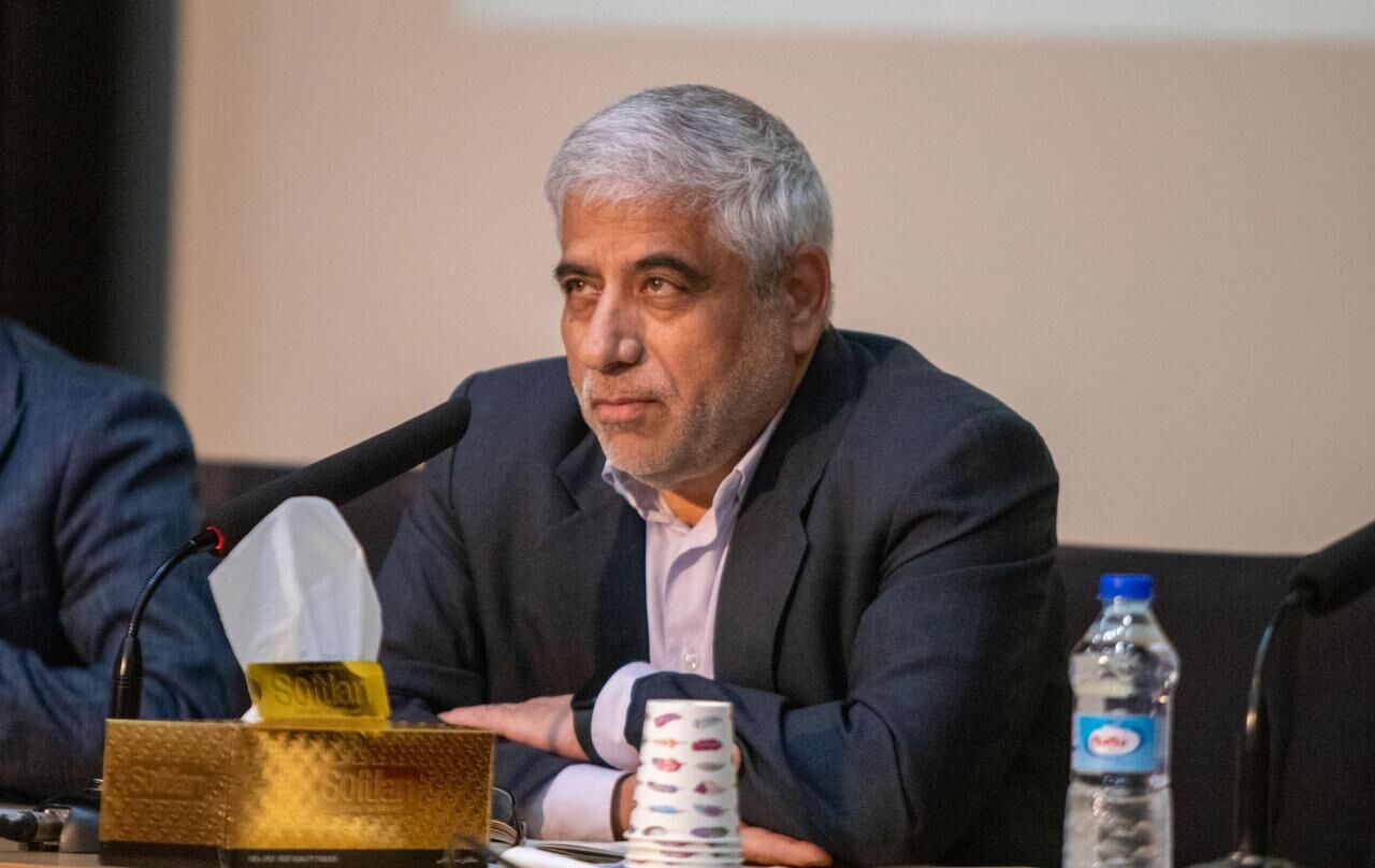 پیام رهبری، حفظ وحدت و ایستادگی در کنار مسئولان است