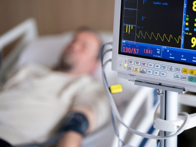 پیشبینی اُفت قندخون با هوش مصنوعی، یک روز قبل از وقوع