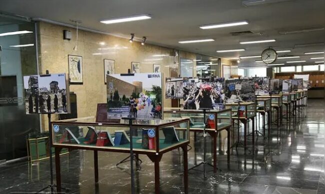 نمایشگاه عکسهای جنگ در کتابخانه مرکزی دانشگاه تهران برپا شد