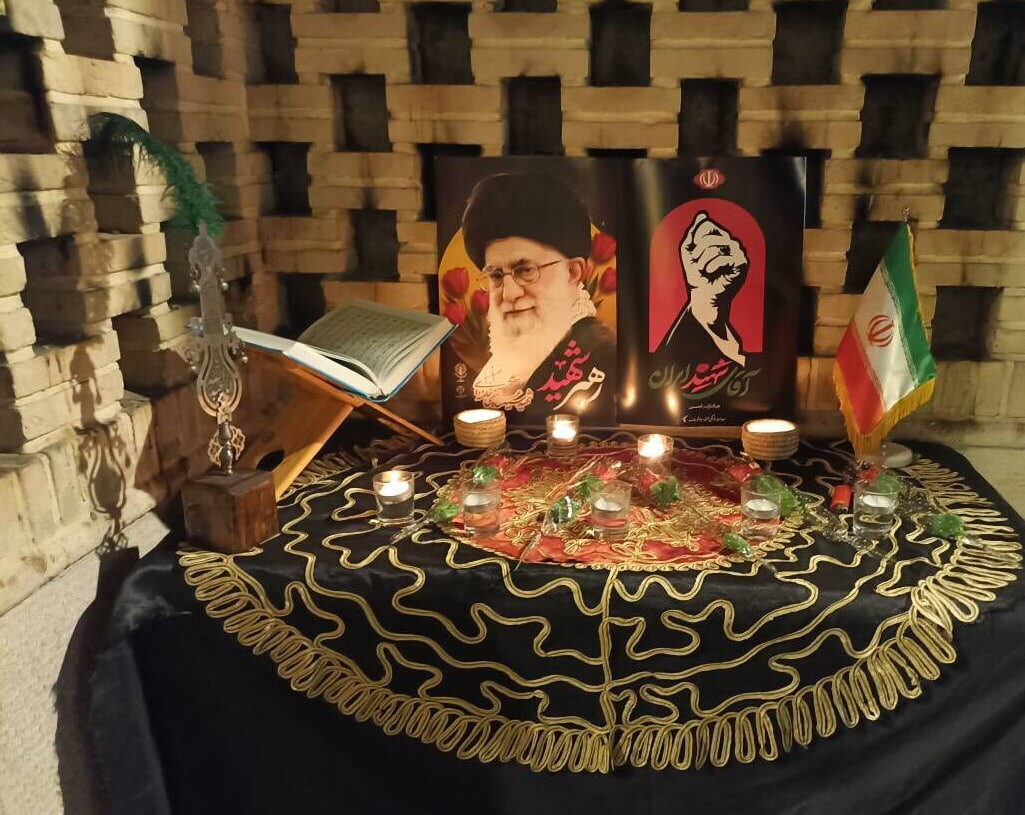 برگزاری مراسم بزرگداشت رهبر شهید توسط دانشگاهیان