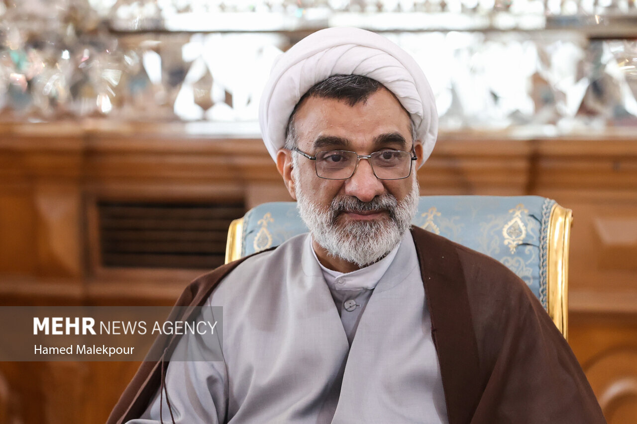 فرماندهان امروز ما اساتید دانشگاه و صاحبنظران حوزه علم و فناوری هستند